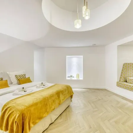 Cmg Butte Montmartre Ravignan Ii